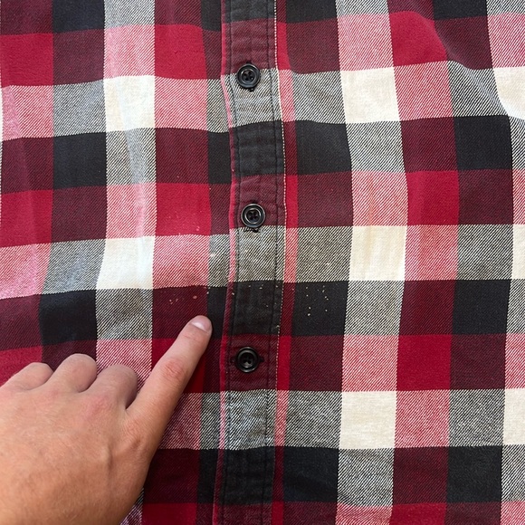 Men’s Large Red field of streams flannel - Picture 7 of 7